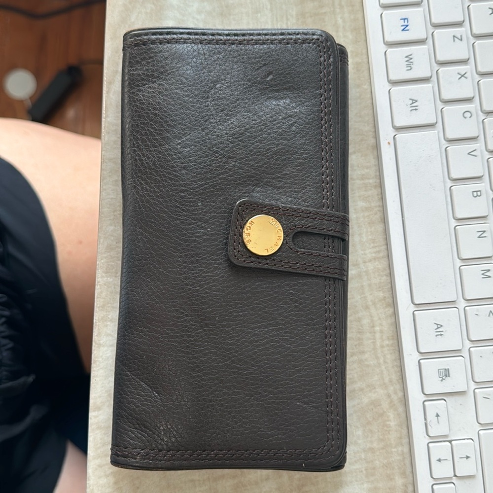 Michael kors wallet